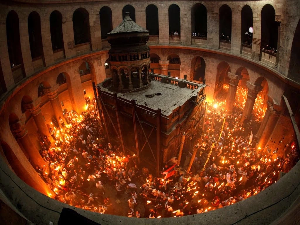 Μια επιστημονική μαρτυρία για το Άγιο Φως
